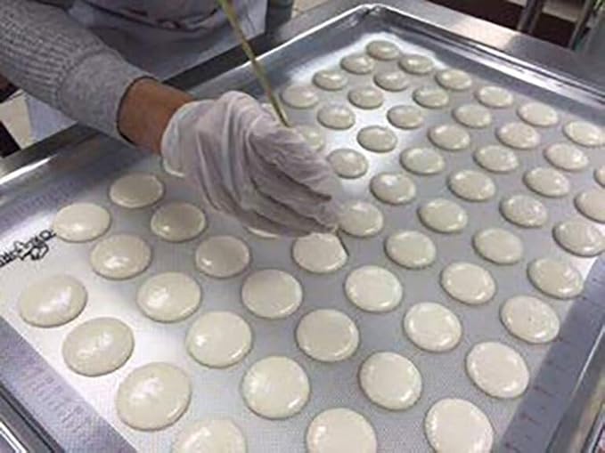 Vanilla Macaron Cookies Gift Box - 24 Count