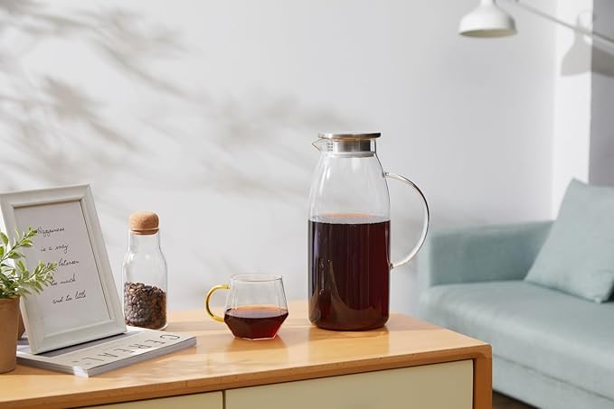80 Ounces Glass Pitcher with Lid, Hot/Cold Water Jug, Juice and Iced Tea Beverage Carafe