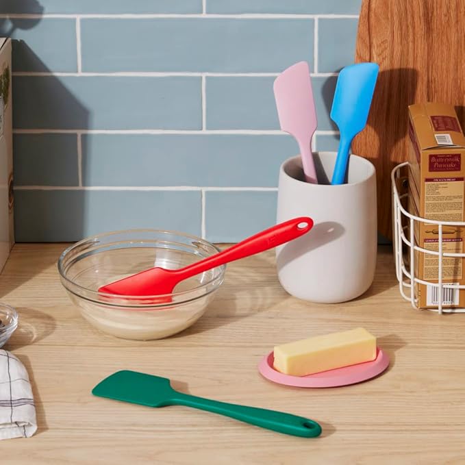 GIR: Get It Right Silicone Spatula for Cooking, Baking, Scraping, and Mixing - Non-Stick & Heat Resistant Kitchen Spatula - 11 Inch, Red - Silicone Cooking Utensils