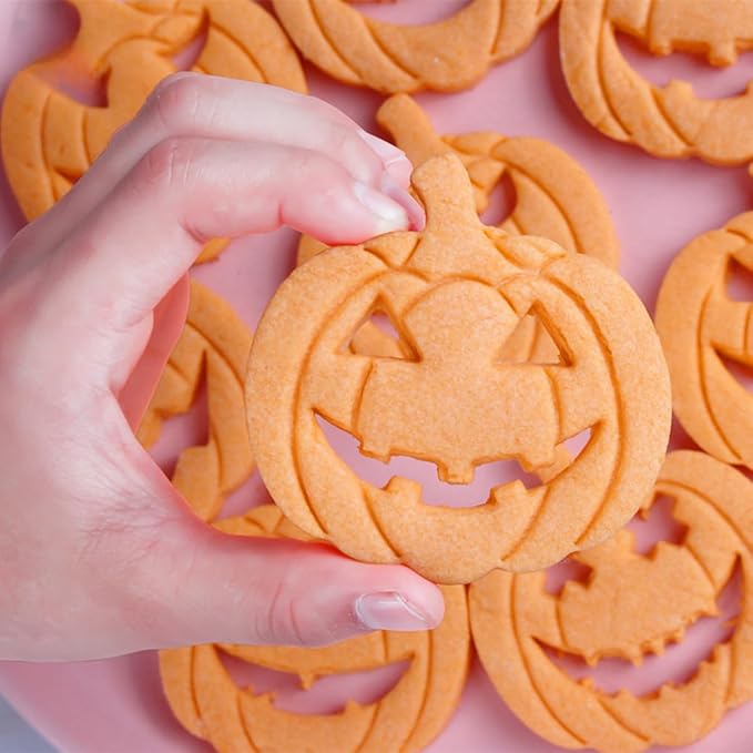 13Pcs Halloween Cookie Cutter Set Pumpkin Face Halloween Cookie Mold Biscuit Mold 3D Hollow Out Pumpkin Cake Baking Fondant Embosser Stamps Halloween Party DIY Cake Decorating Tools (A)