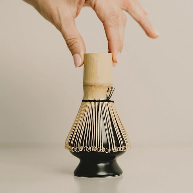 ARTDOU Golden Bamboo Matcha Whisk Japanese Chasen – Traditional Green Tea Powder Stirrer for Preparing，Matcha Latte,Iced Matcha 茶せん 100本立