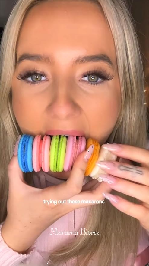 Vanilla Macaron Cookies Gift Box - 24 Count