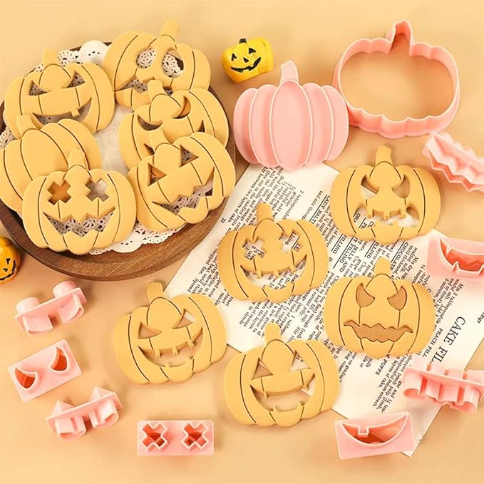 Mini Pumpkin Cookie Cutters, DIY 3d Halloween Raised Design Cookie Stamps, Cookie Cutter Set suitable for Frosting Decoration, Mini Gingerbread Pie Molds, Day of The Dead Decorations (Pumpkin)