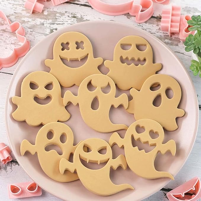 Mini Ghost Cookie Cutters, DIY 3d Halloween Raised Design Cookie Stamps, Cookie Cutter Set suitable for Frosting Decoration, Mini Gingerbread Pie Molds, Day of The Dead Decorations (Ghost)