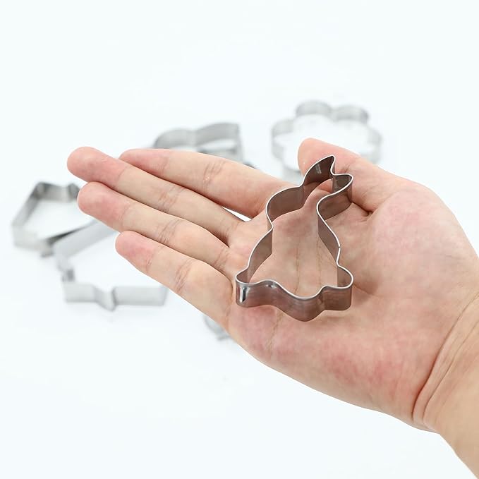 Metal Cookie Cutters Set 24 Pieces, Cookie Cutter -Heart, Star, Round, Flower, Animals for Valentine'S Day Christmas Holiday