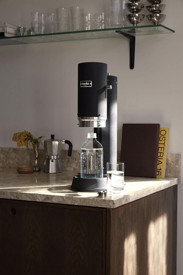 Aarke Carbonator Pro, Sparkling & Carbonation Water Machine, Stainless Steel with Glass Reusable Bottle Volume 800 mL/27 fl oz (Matte Black)