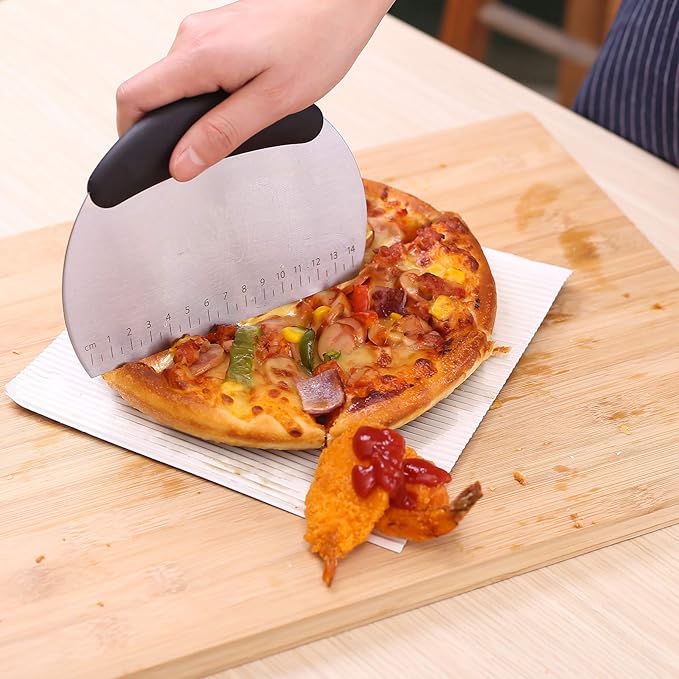 1 pcs Dough Pastry Scraper Chopper/Stainless Steel Dough Scraper Cutter with Ergonomic Rubber Non-Slip Grip/Dough Scraper Cutter/Pro Pastry Pizza Cutter Chopper (Black)