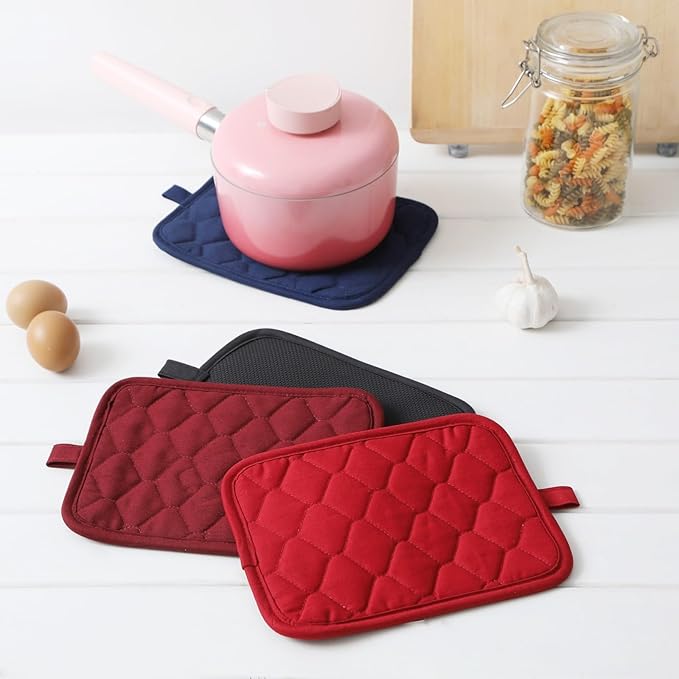 Glynniss Anti-Slip Grip Pot Holder for Kitchen, Cotton Oven Pot Holders Set with Neoprene for Heat Resistant 450F, 7x9 Inches Potholder Machine Washable 2PCS (Wine, 2)