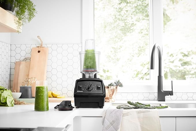 Vitamix Personal Cup Adapter, BPA-Free, Dishwasher Safe, Two 20oz Cups, Two Lids and One Adapter, Clear