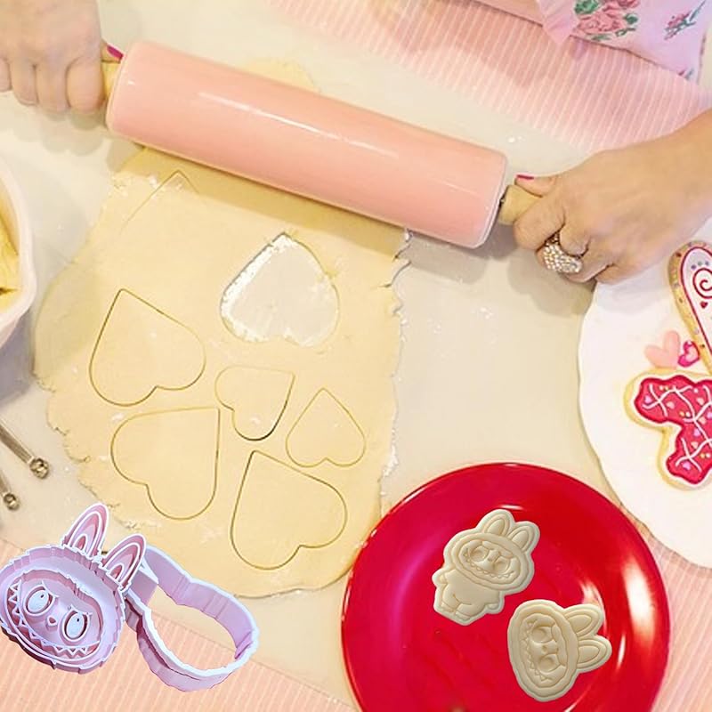 4-Piece Monster Spirit Cookie Stamp Set 3d Cute Doll Cookie Stamp Set With Cutter Suitable For Everyday Baking The Perfect Gift For Baking Enthusiasts A Joyful Gift For The Whole Family