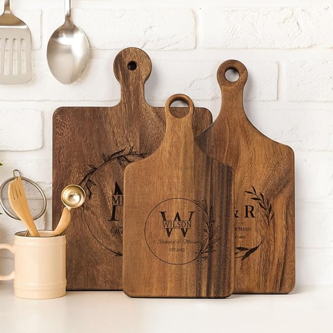callie Personalized Cutting Board with Monogrammed Name, Wooden Kitchen Cutting Boards with Handle, Reversible Cheese Serving Tray, Housewarming Gifts for Family