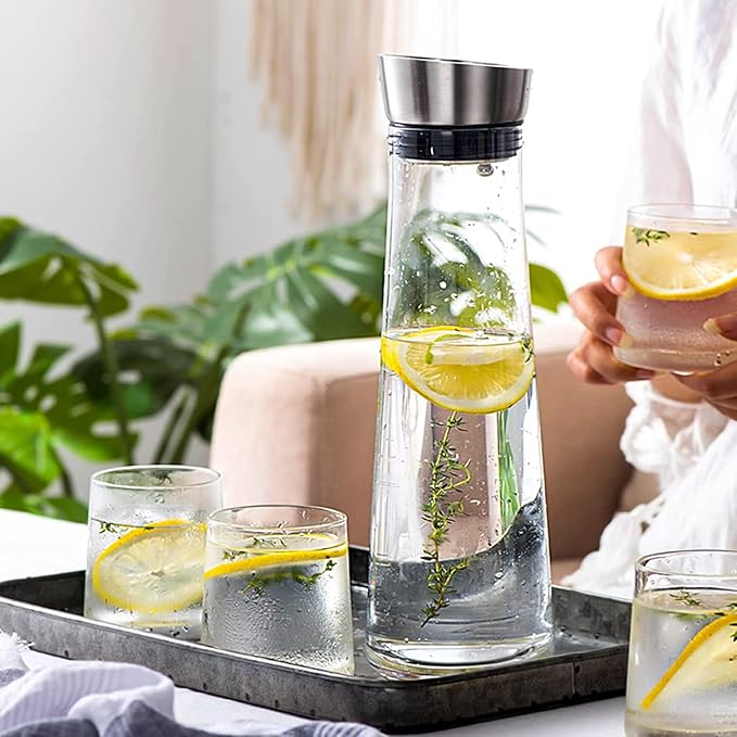 Glass Pitcher with Lid,1.3L Water Carafe for Fridge,Water Pitcher Glass Jug with Lid and Spout for Hot/Cold Water,Ice Tea and Juice Beverage