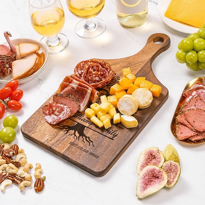callie Personalized Family Cutting Board, Wooden Engraved Cheese Food Serving Tray Platter with Grip Handle, Housewarming Gifts (S, M, L)