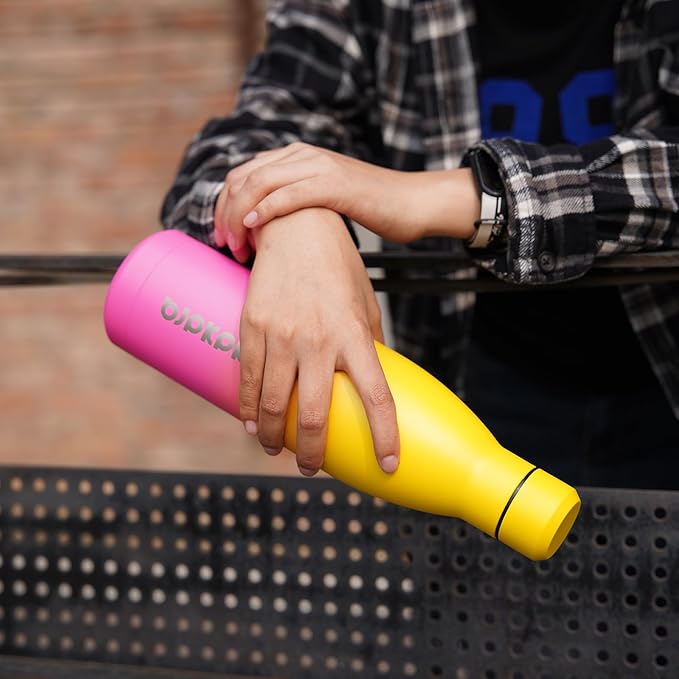 BJPKPK 25oz Insulated Water Bottle Double Wall Vacuum Insulated Stainless Steel Water Bottles for Spots Keep Cold and Hot,Yellow