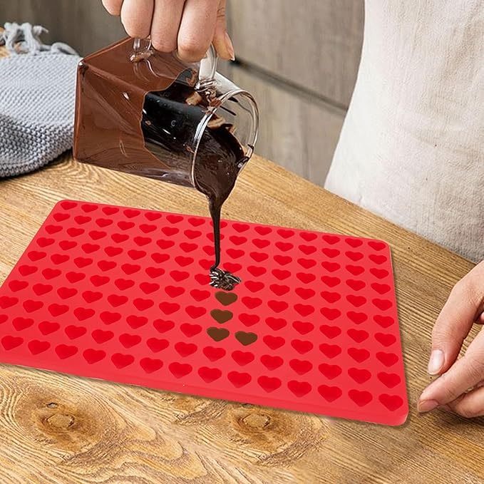 1 Pcs Heart Silicone Chocolate Molds for Gummy, Candy, Small Homemade Treats With Scraper,Gummy Silicone Molds