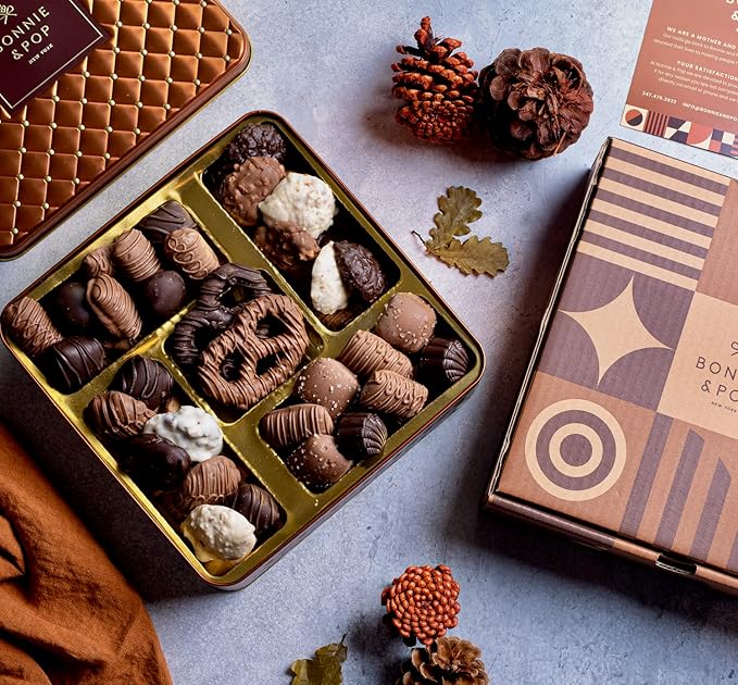 BONNIE AND POP - Birthday Food Gift Basket, Happy Birthday Chocolate, Birthday Gift Box, Food Birthday Gifts for Women and Men, Birthday Treats, Prime Snack Gift Arrangements, Bonnie and Pop