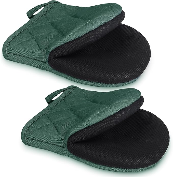 1 Pair Short Oven Mitts - Silicone Kitchen Oven Gloves High Heat Resistant 500℉, Mini Oven Mits with Non-Slip Grip Surfaces and Hanging Loop for BBQ, Baking, Cooking and Grilling (ArmyGreen)
