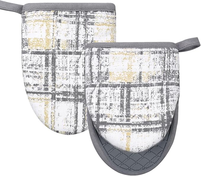 Mini Silicone Oven Mitts, Heat and Slip Resistant Kitchen Gloves 2-Pack Set, Vintage Plaid Soft Oven Mittens, Flexible Pot Holders for Cooking Baking and Grilling (Vintage Grey)