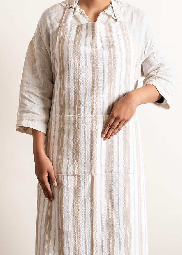 1 Oven Mitt, 1 PotHolder & 1 Kitchen Apron Set - Durable Heat Resistant Gloves - Thick Mittens for Kitchen - Suitable for Cooking, Baking, Grilling – for Men & Women – Taupe Stripes - Casa De Lan