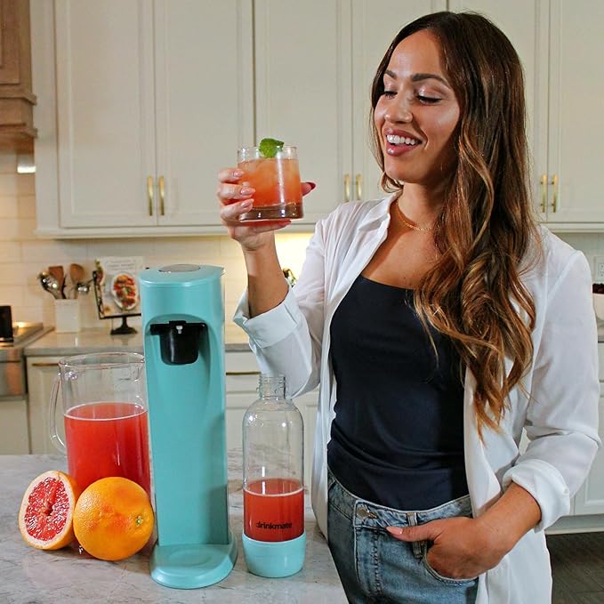 Drinkmate OmniFizz Sparkling Beverage Maker CO2 Bundle - Sparkling Water/Soda Streaming Machine That Carbonates Any Drink - Includes 1 CO2 Cylinder, 1 Carbonation Bottle, 1 Fizz Infuser - Arctic Blue