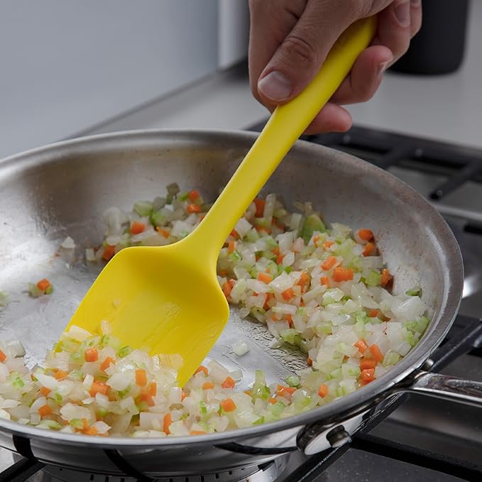 GIR: Get It Right Seamless Spoonula - Non-Stick Heat Resistant Silicone Scraper Spatula - Skinny Design for Mixing, Serving, Scraping, and Stirring - 11 In, Black