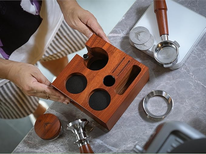 58mm Espresso Accessories Kit – Rosewood Tamping Station, Calibrated Tamper, Coffee Distributor, WDT Tool, Dosing Funnel & Puck Screen | Complete Espresso Tool Set for 58mm Portafilter M