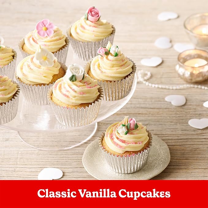 Betty Crocker Delights Super Moist French Vanilla Cake Mix, Holiday Baking, 13.25 oz