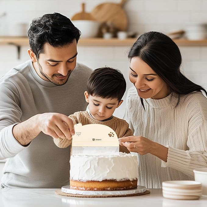 1 Pcs Cake Smoother Scraper, Cake Decorating Supplies, Food-Grade Transparent Flexible PE Plastic Cake Scraper‌ - Designed for bread and cake decoration (4 pcs Scrapers Included, Non-Installable)