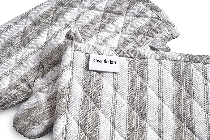 1 Oven Mitt, 1 PotHolder & 1 Kitchen Apron Set - Durable Heat Resistant Gloves - Thick Mittens for Kitchen - Suitable for Cooking, Baking, Grilling – Men & Women – Light Grey Stripes - Casa De Lan