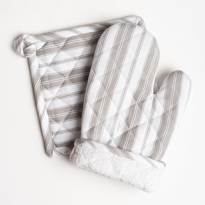 1 Oven Mitt, 1 PotHolder & 1 Kitchen Apron Set - Durable Heat Resistant Gloves - Thick Mittens for Kitchen - Suitable for Cooking, Baking, Grilling – Men & Women – Light Grey Stripes - Casa De Lan