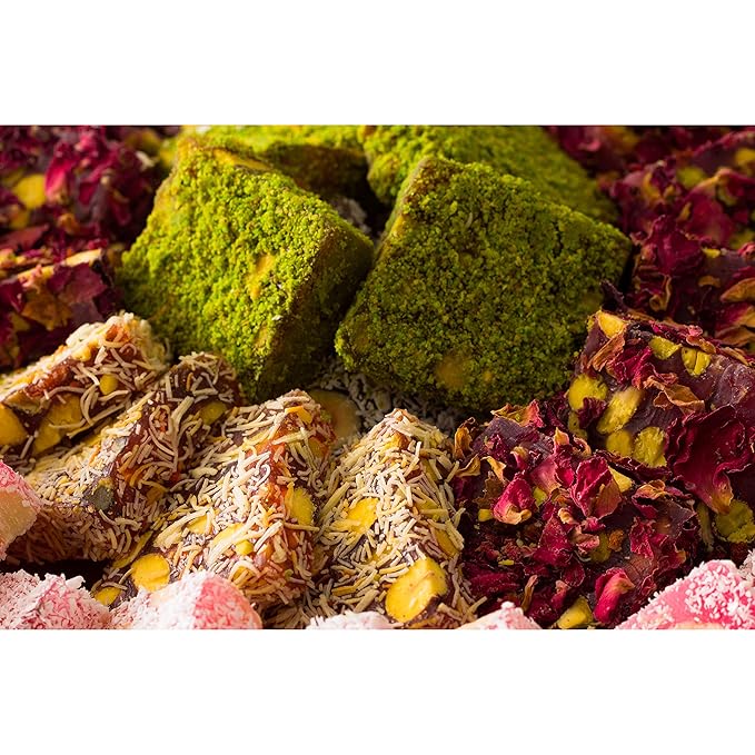 Cerez Pazari Turkish Delight Pistachio and Hazelnut with Fantastic Rose & Pomegranate Flavour Experience in Luxury Large Gift Box 500g | Assorted Gourmet, Sweet Vegan Traditional Lokum (16-20 Pcs)