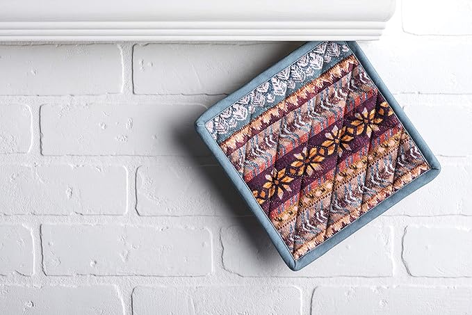 Maison d' Hermine Pot Holders Set 100% Cotton Heat Resistant Potholders 8" x 8" Hot Pads with Loop BBQ, Cooking, Baking, Grilling, Kitchen, Handling Hot Pans (Pack of 2, Fair Isle)