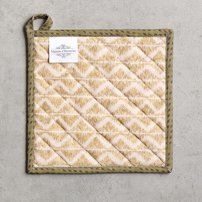 Maison d' Hermine Pot Holders Set 100% Cotton Heat Resistant Potholders 8" x 8" Hot Pads with Loop BBQ, Cooking, Baking, Grilling, Kitchen, Handling Hot Pans (Pack of 2, Damask)